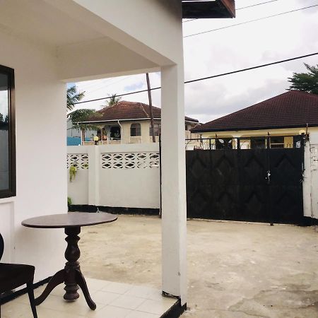 Mikocheni Home Stay Dar es Salaam Zewnętrze zdjęcie